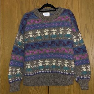 Vintage, 100% virgin wool, sweater